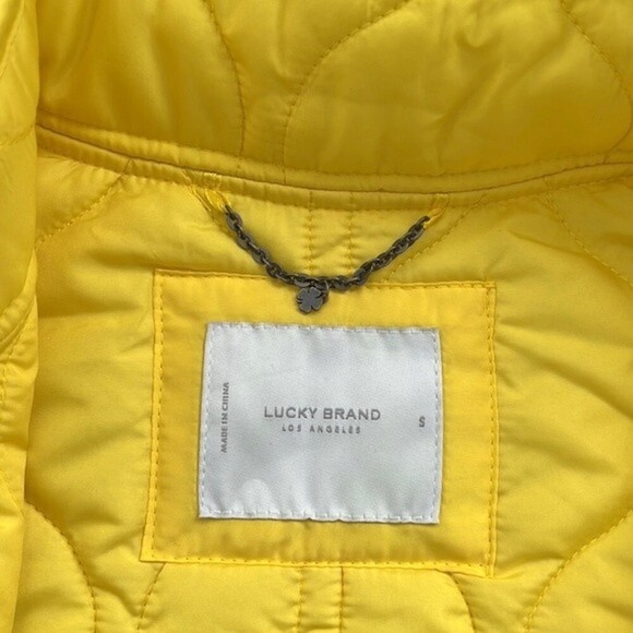 Lucky Brand Quilted Jacket Womens Small Oversized Lemon Yellow Boxy Gorpcore NWT - Picture 2 of 12